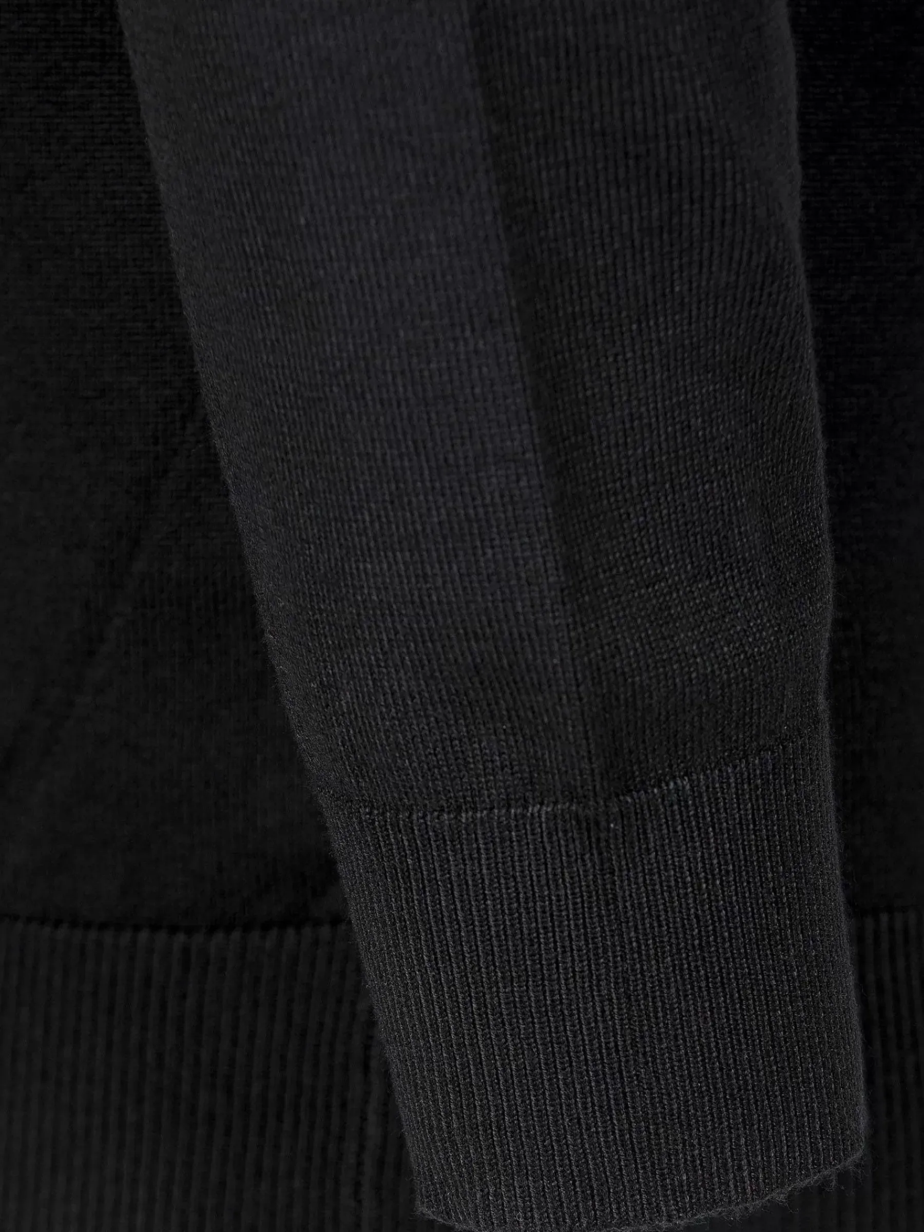 Wam Denim Siena Round-Necked Black Sweater| Sweaters